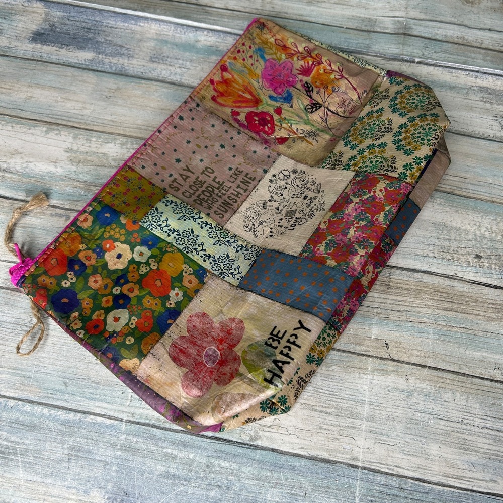 Natural Life Zip Pouch Recycled Plastic Bottles Bag Cosmetic Bag Wet Floral - Picture 6 of 8